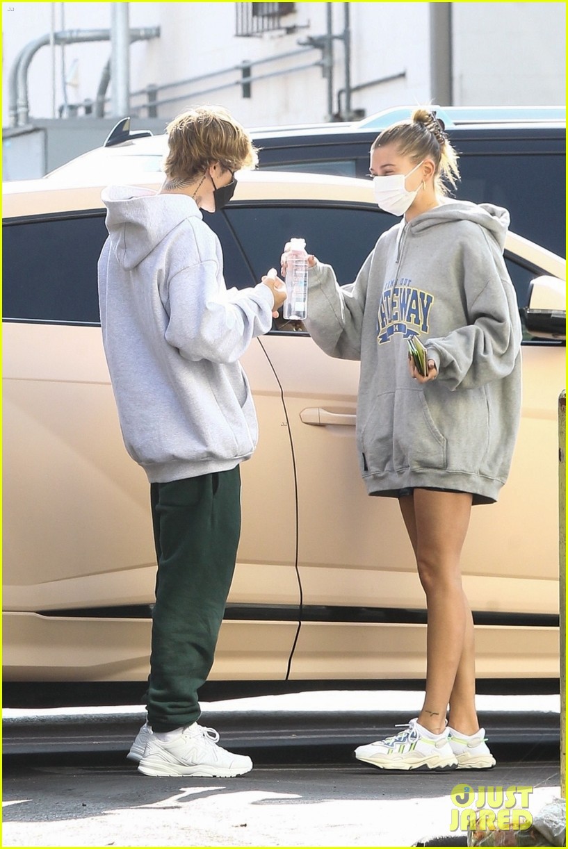 Justin Bieber And Wife Hailey Spotted On Mid Week Breakfast And Dinner Dates Photo 1298884 Photo 