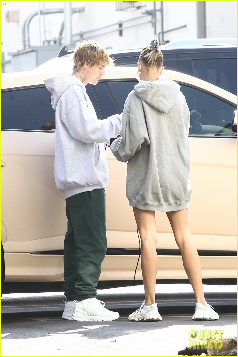 Justin Bieber And Wife Hailey Spotted On Mid Week Breakfast And Dinner Dates Photo 1298885 Photo