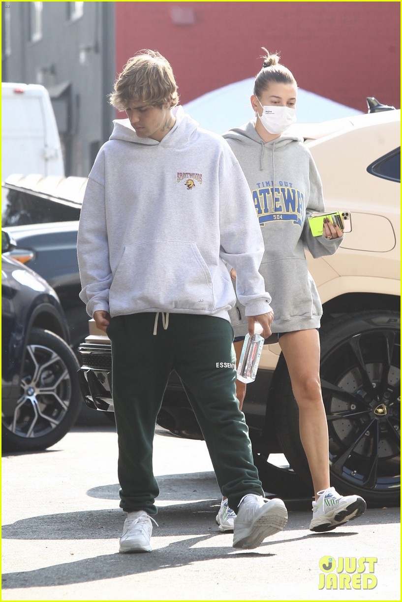 Justin Bieber And Wife Hailey Spotted On Mid Week Breakfast And Dinner Dates Photo 1298894 Photo