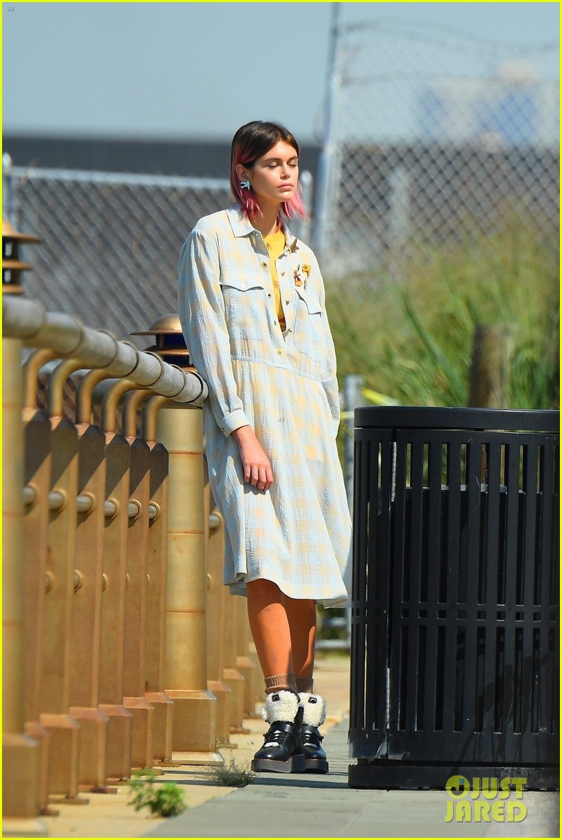 kaia gerber spotted at work in nyc 08