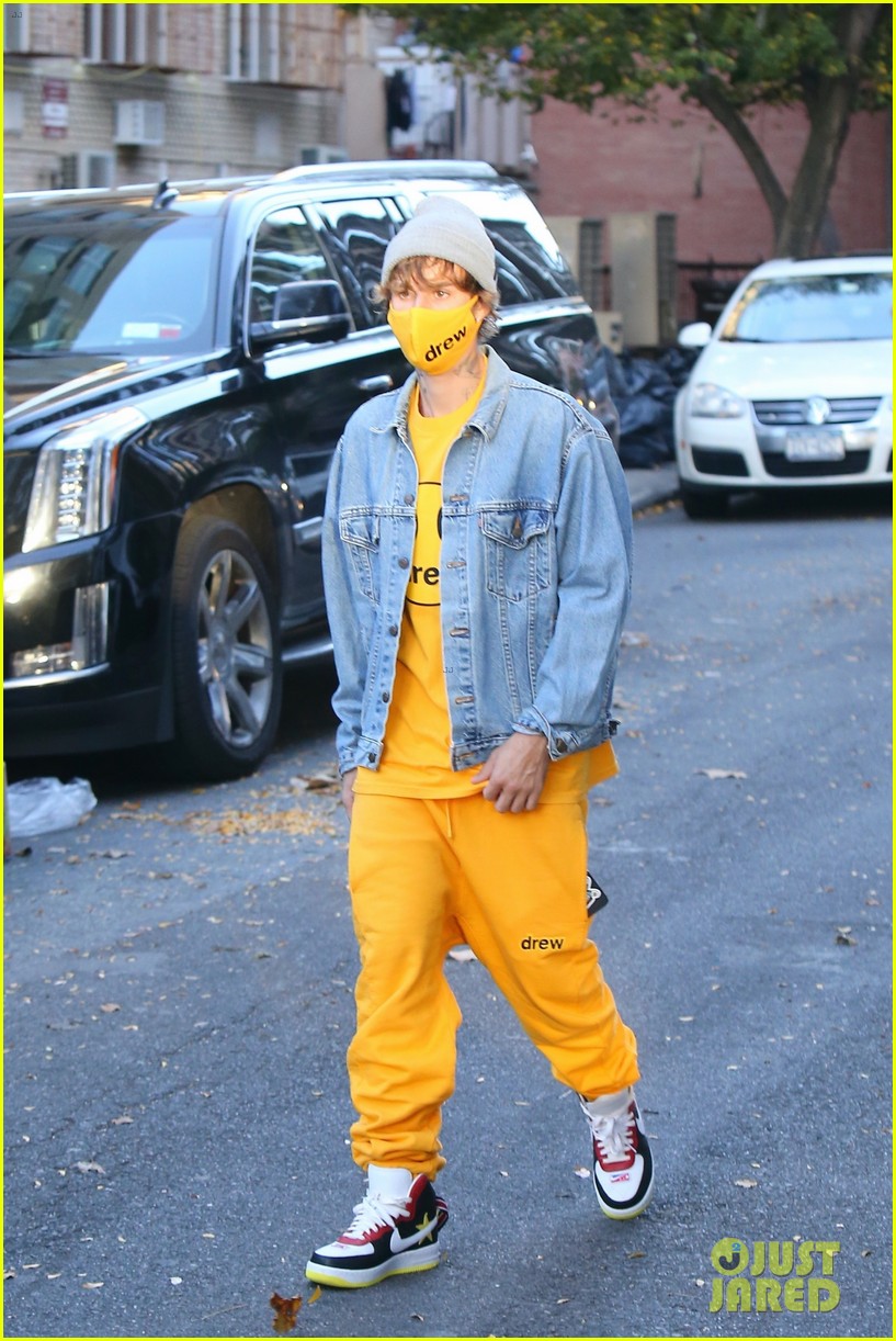 Full Sized Photo of justin bieber hailey bieber out for dinner in nyc