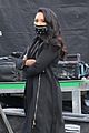 candice patton back on the flash set filming with victoria park 16