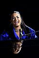 demi lovato performs commander in chief at billboard music awards 06