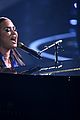 demi lovato performs commander in chief at billboard music awards 08