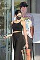 jacob elordi kaia gerber wait for their lunch 06