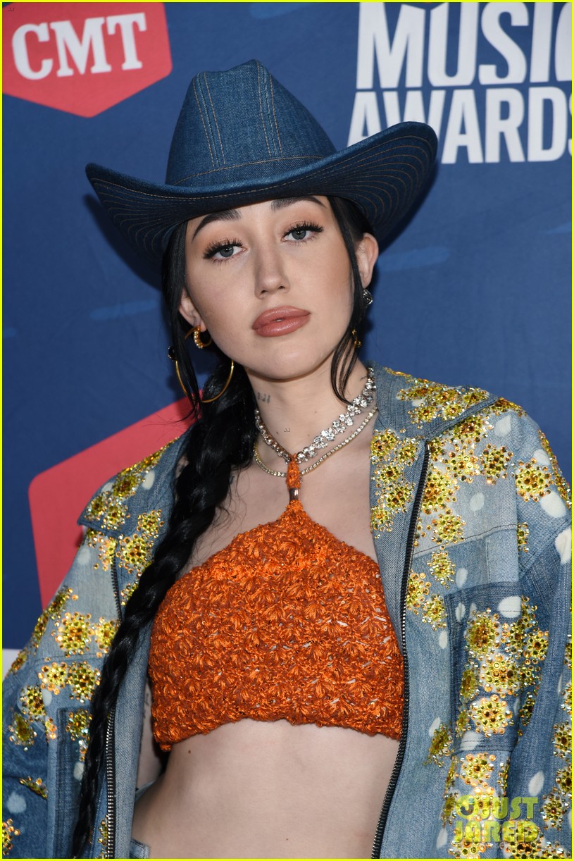 Noah Cyrus Goes Sheer For CMT Music Awards Performance With Jimmie