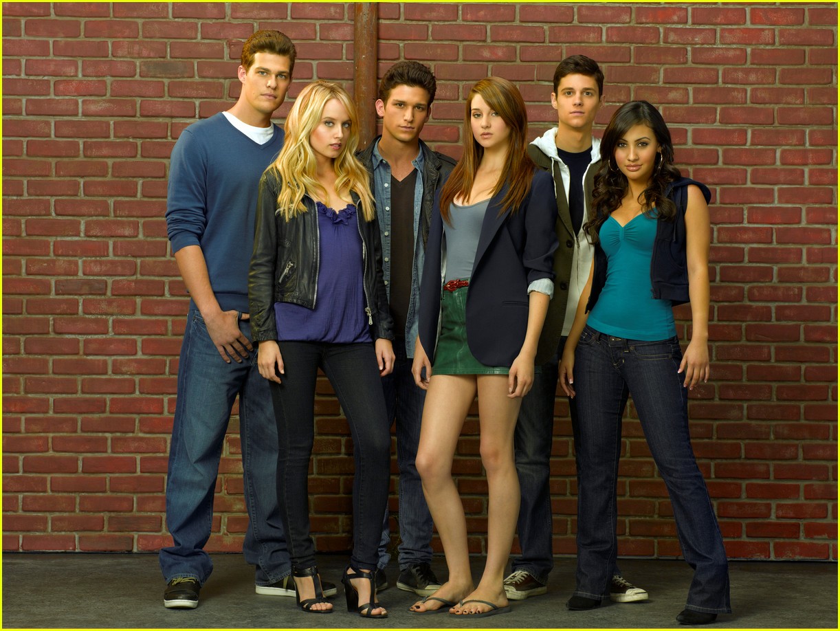 The Cast of ‘The Secret Life of the American Teenager’ Are Reuniting