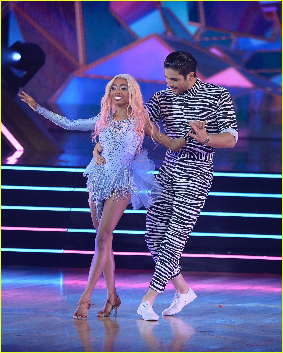 Skai Jackson Channels Doja Cat For 'Dancing With The Stars' Week 6