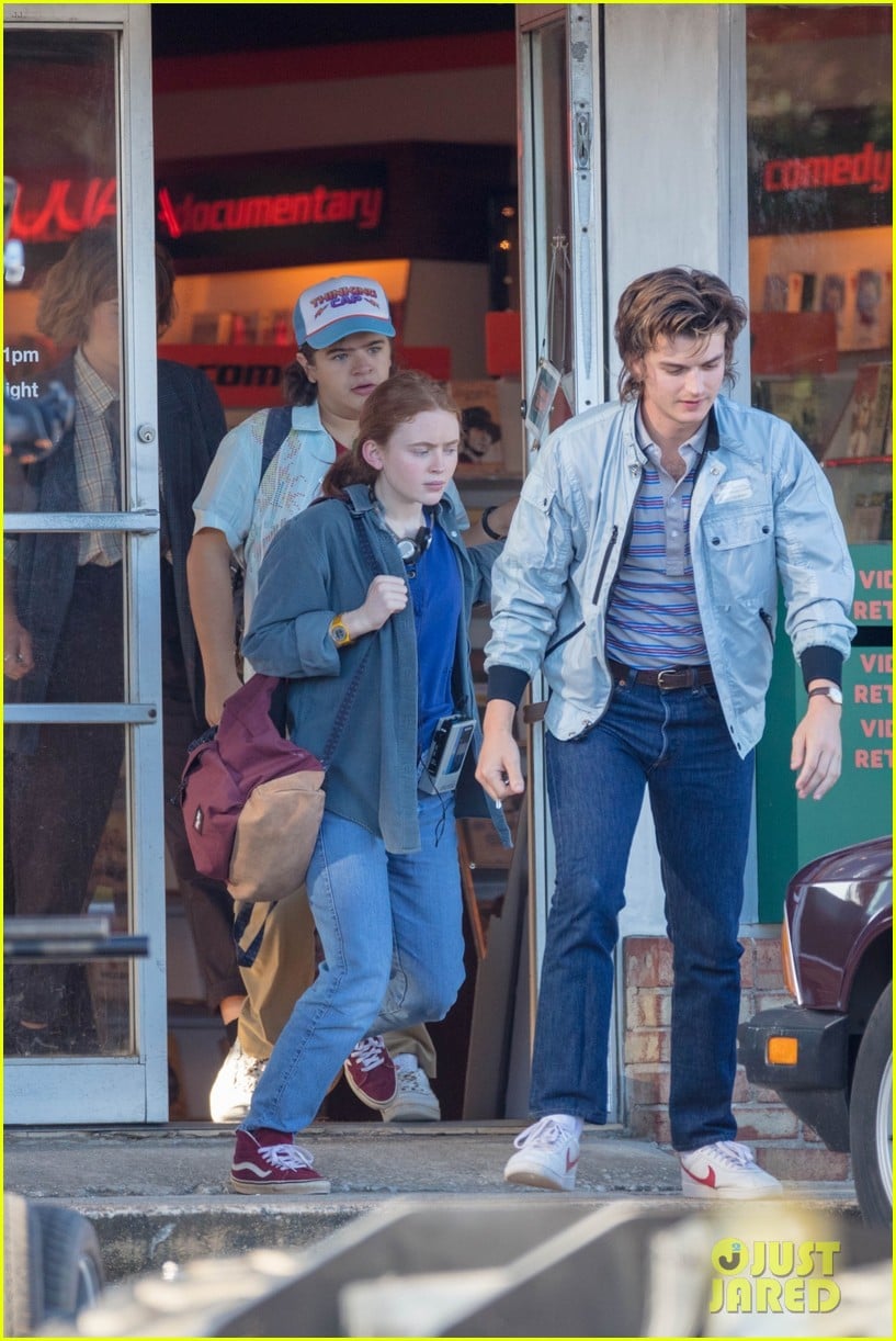 You've Gotta See These New 'Stranger Things' Set Photos! Photo