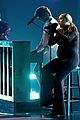 charlie puth gabby barrett perform i hope at cma awards 06