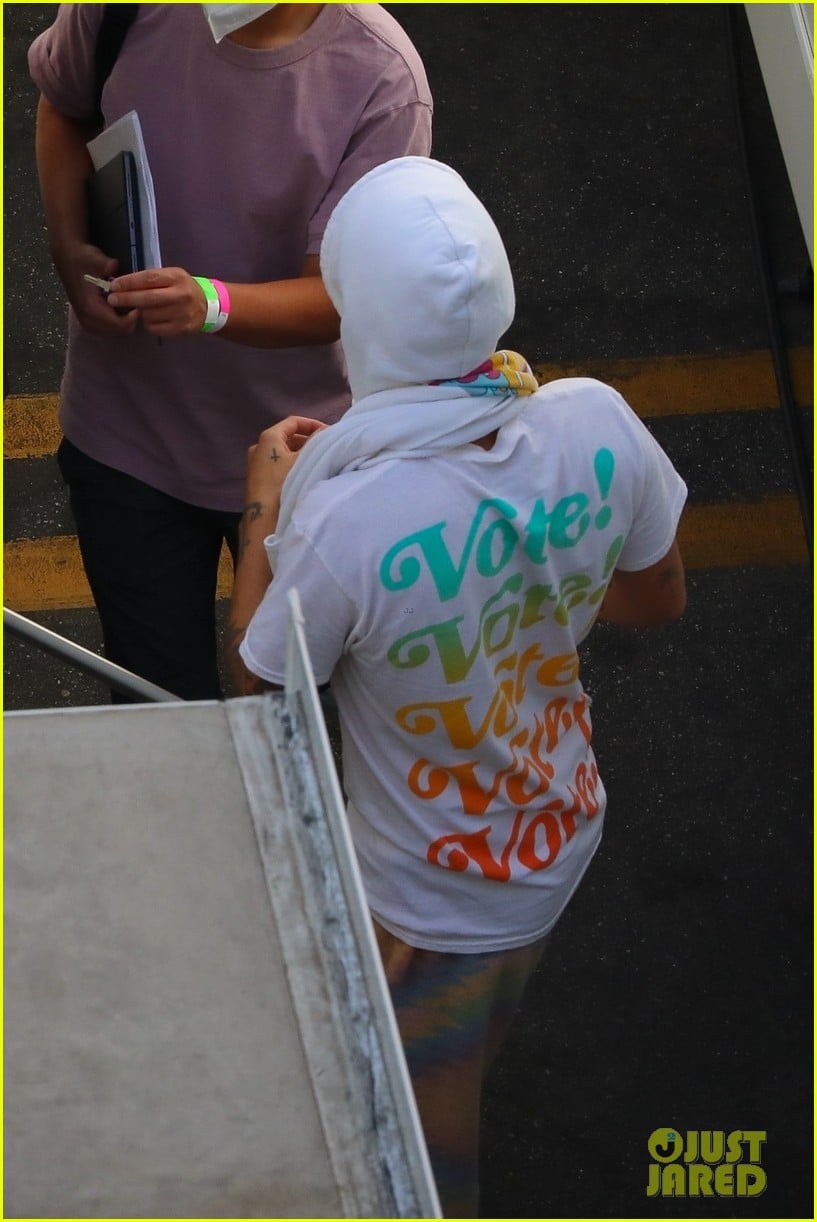 Photos of Harry Styles in Vote T-Shirt on Set of Olivia Wilde's 'Don't  Worry Darling