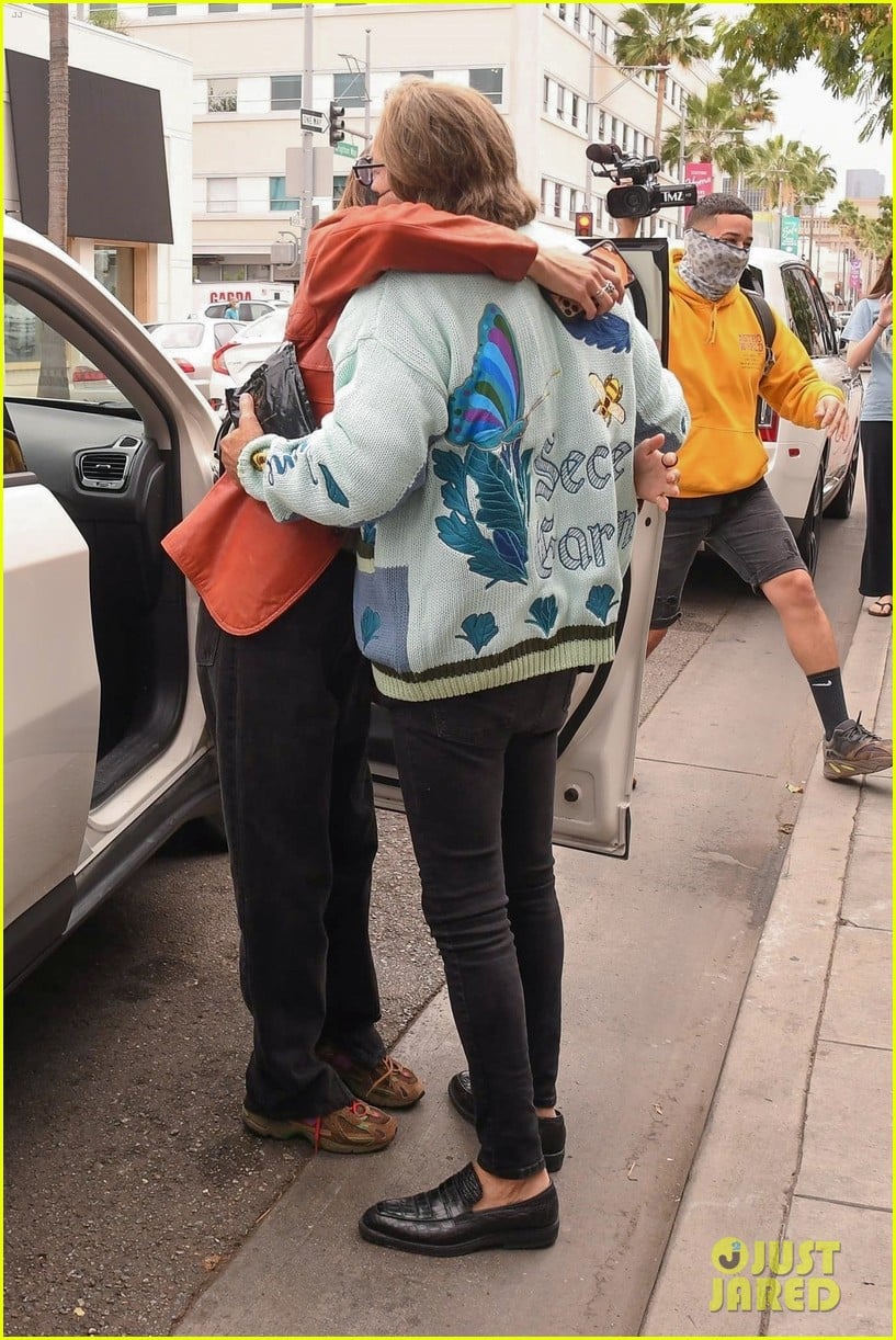 bella hadid takes her dad to lunch for his birthday 13