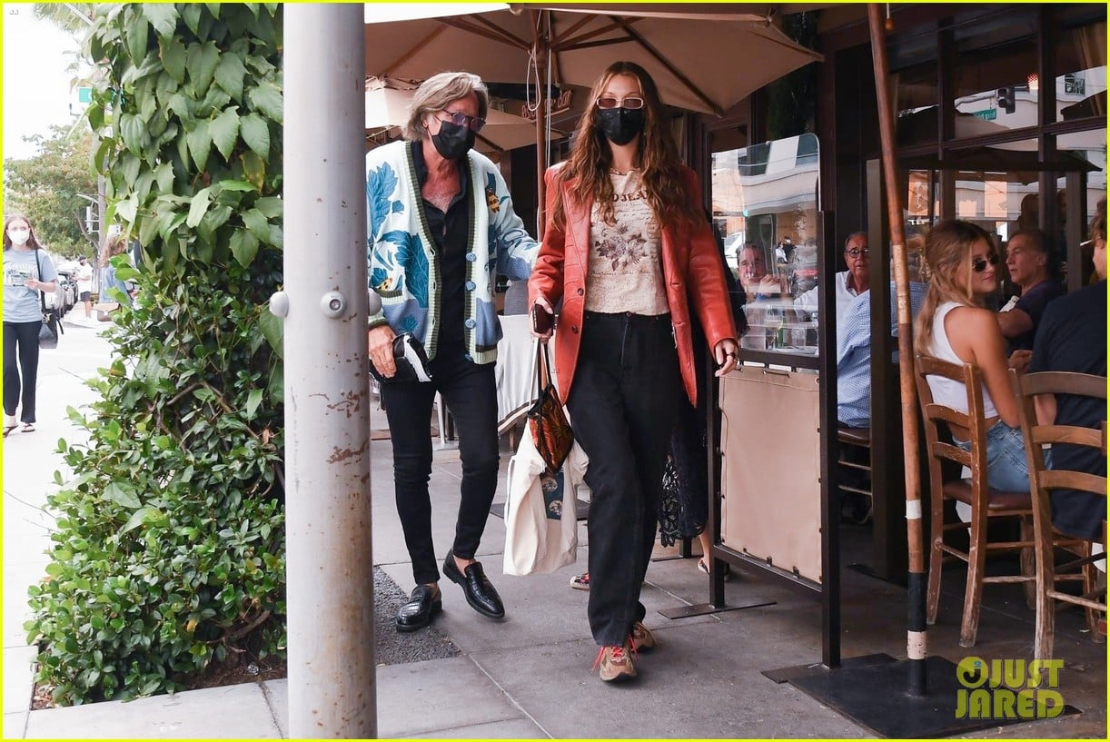 bella hadid takes her dad to lunch for his birthday 25