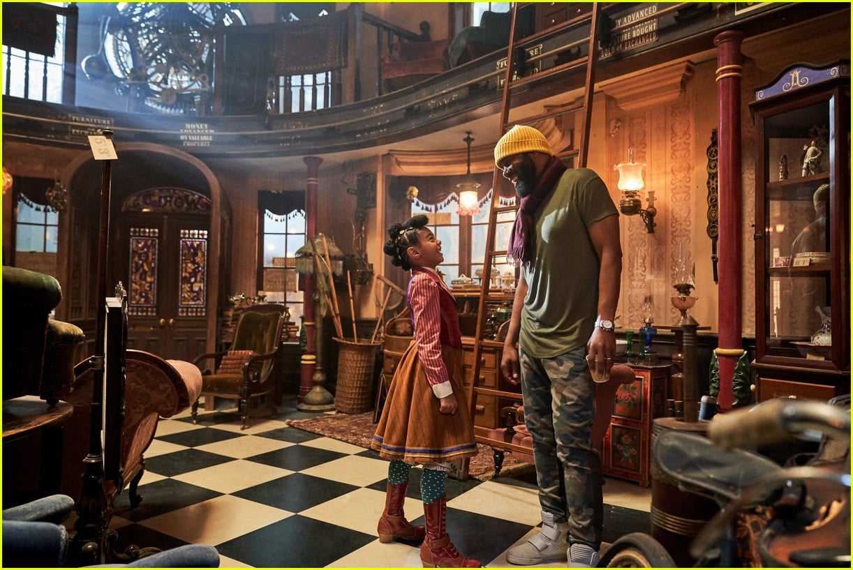 Get To Know 'Jingle Jangle' Star Madalen Mills With 10 Fun Facts