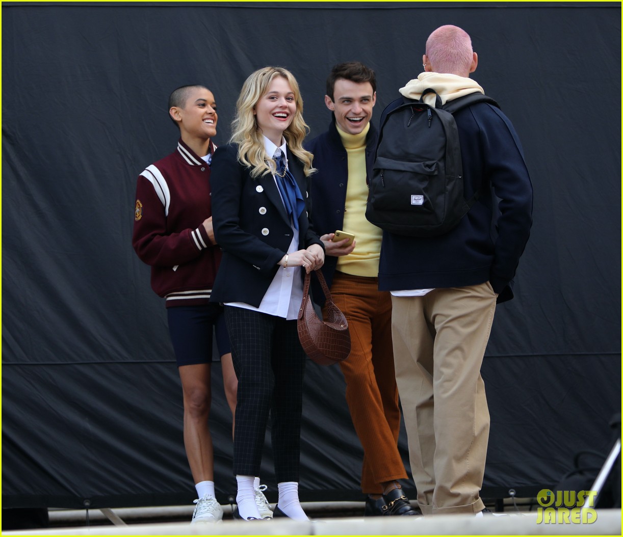 Emily Alyn Lind Hugs Jordan Alexander on 'Gossip Girl' Set - New Pics ...