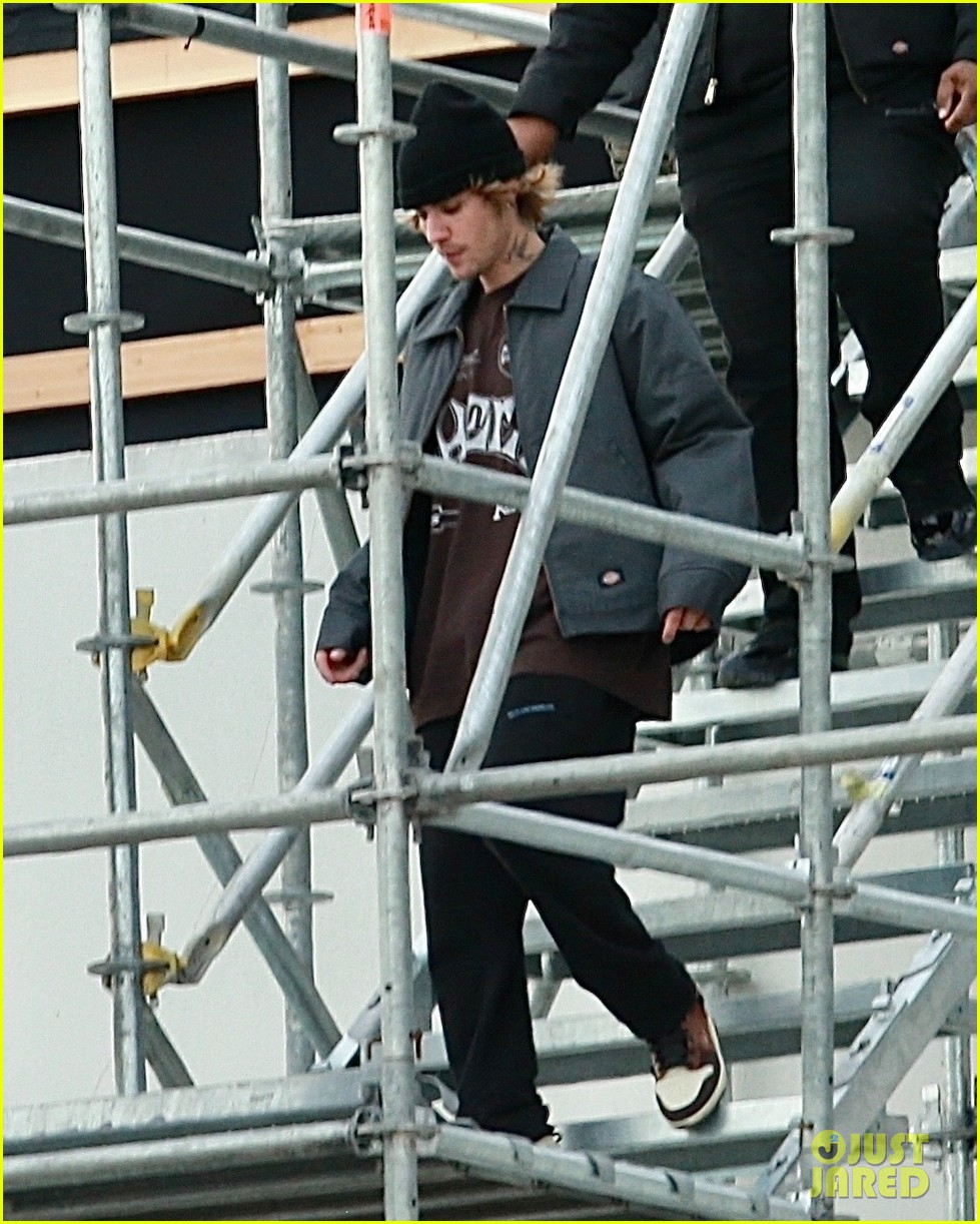 Justin Bieber Practices For His Upcoming NYE Show | Photo 1304012 ...