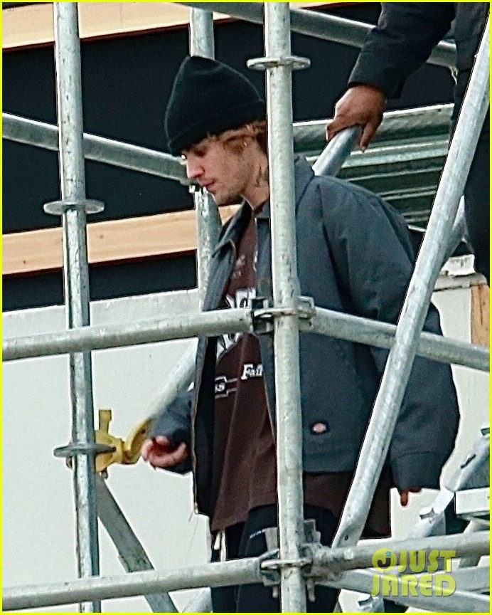 justin bieber rehearses for nye performance 07
