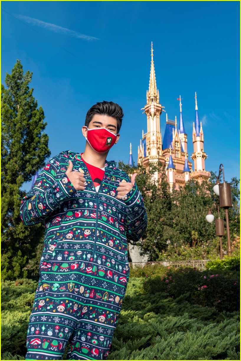 disney parks magical holiday celebration hosts and performers 13