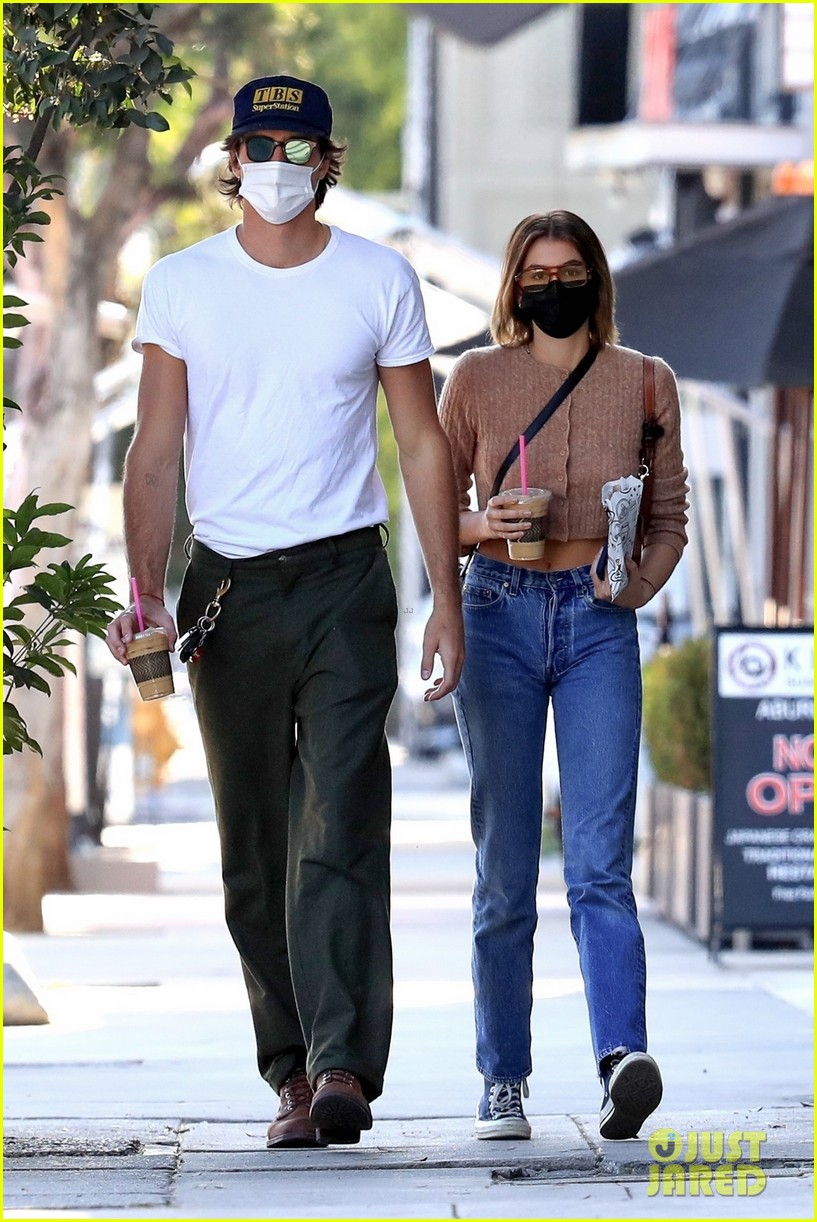 Jacob Elordi Spotted On a Thursday Coffee Run with Kaia Gerber | Photo ...