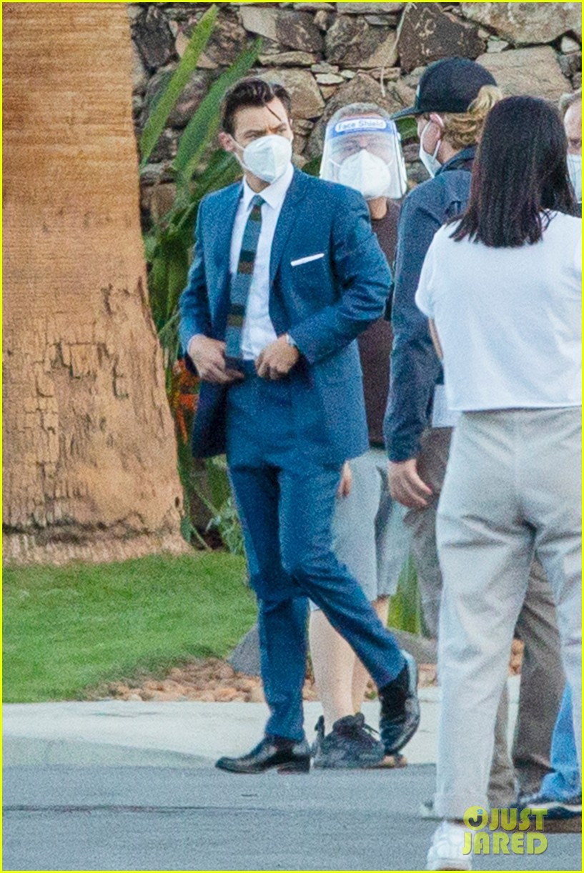 Don't Worry Darling: Harry Styles' Blue Suit » BAMF Style