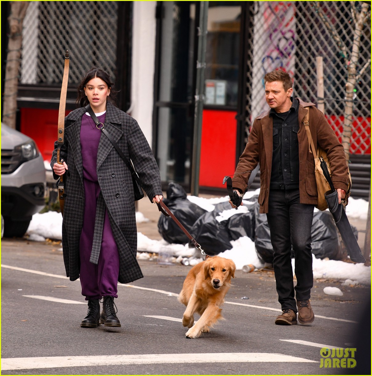 jeremy remmer hailee steinfeld hawkeye december 2020 01