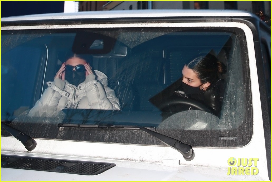 Full Sized Photo of kendall jenner kylie kris shop in aspen 24