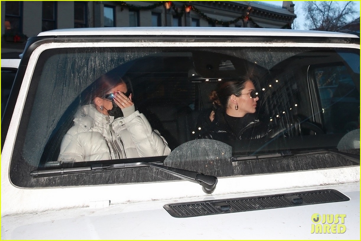 Full Sized Photo of kendall jenner kylie kris shop in aspen 30