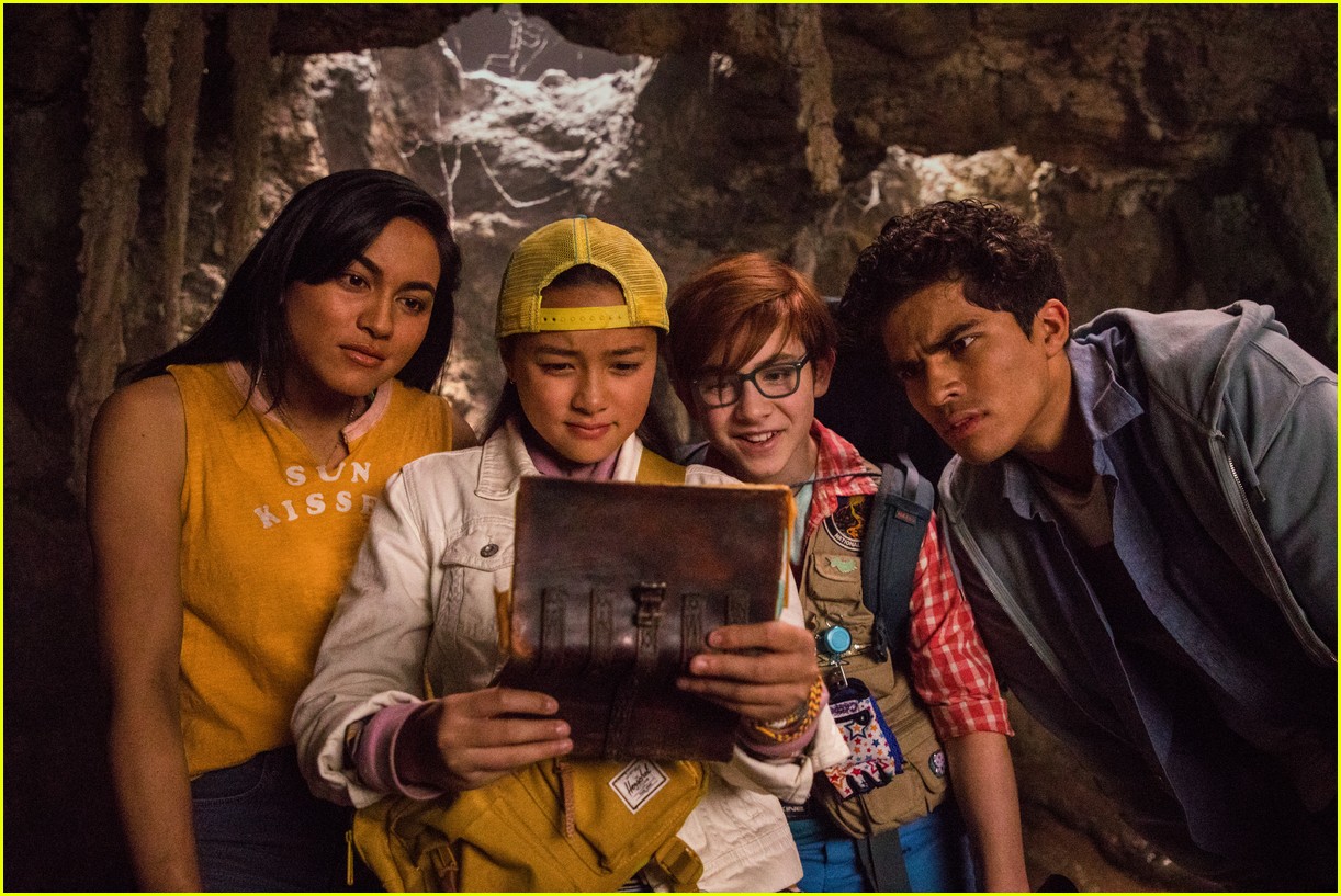 alex aiono stars in first look photos of new netflix movie finding ohana 01