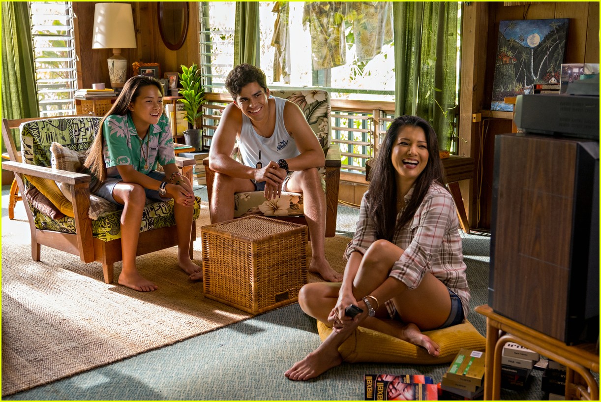alex aiono stars in first look photos of new netflix movie finding ohana 04