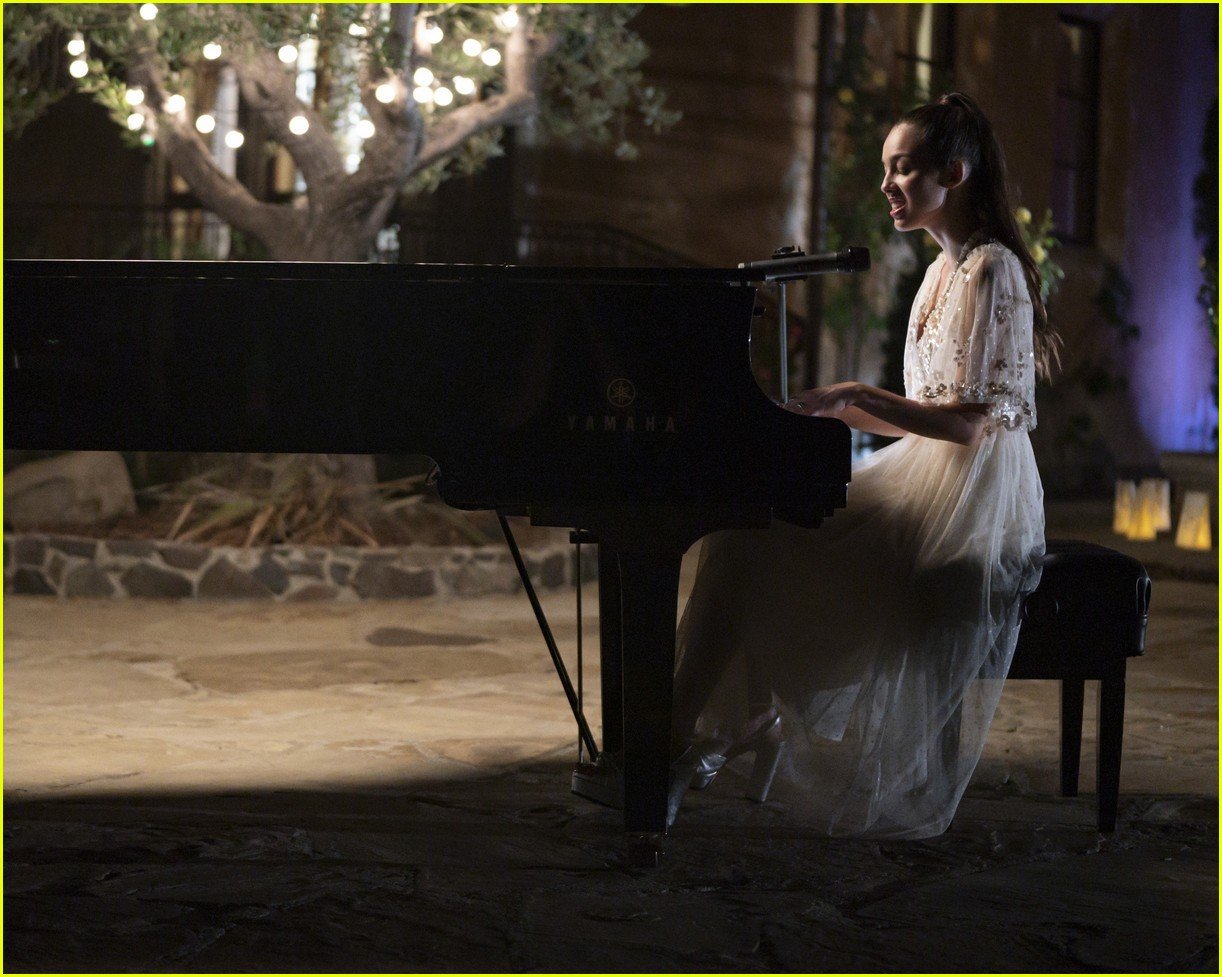 Full Video of Olivia Rodrigo's 'River' From 'HSMTMTS' Holiday Special