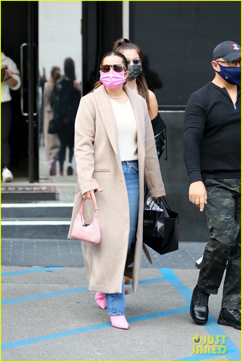 Addison Rae Steps Out For Another Trip to The Jewelry Store Photo