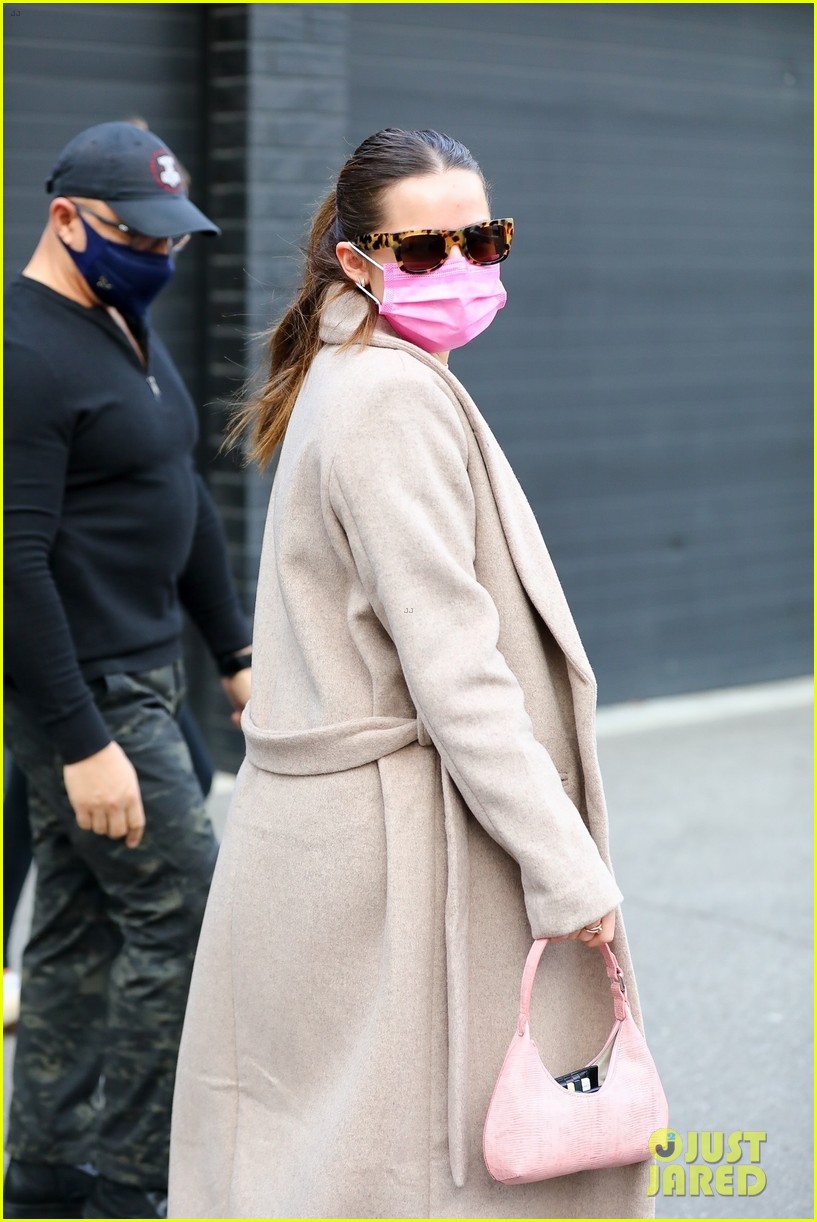 Addison Rae Steps Out For Another Trip to The Jewelry Store Photo