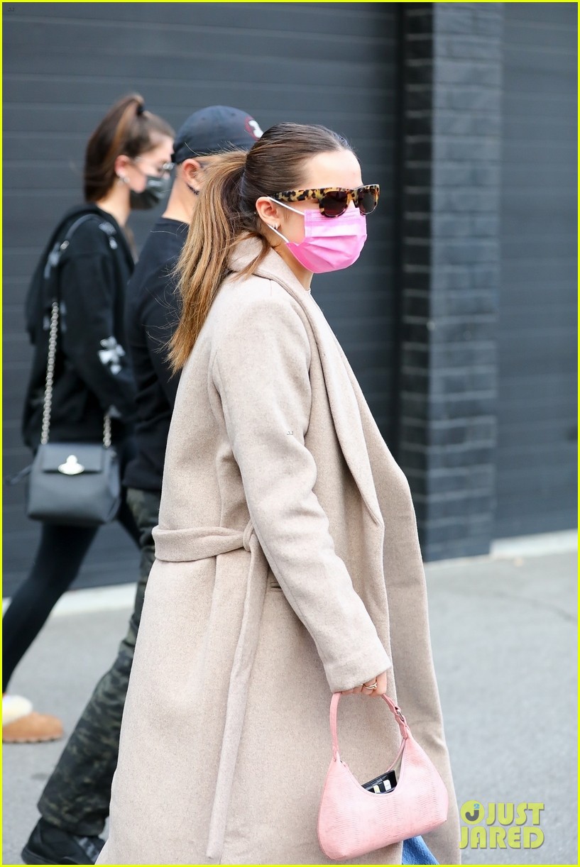 Addison Rae Steps Out For Another Trip to The Jewelry Store Photo