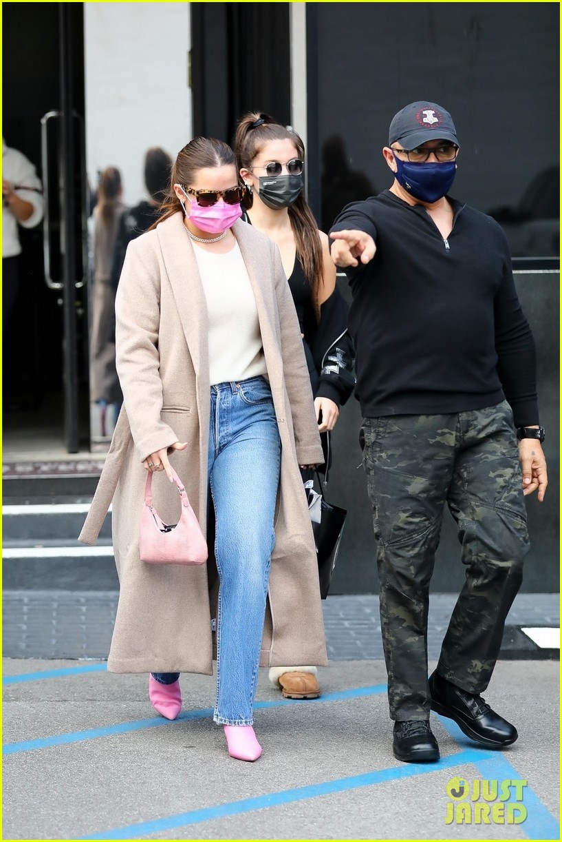 Addison Rae Steps Out For Another Trip to The Jewelry Store Photo