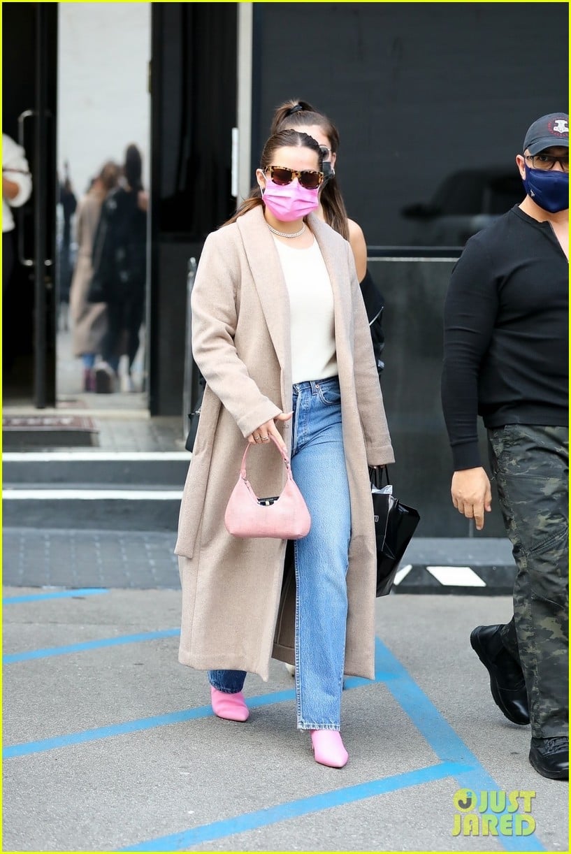 Addison Rae Steps Out For Another Trip to The Jewelry Store Photo