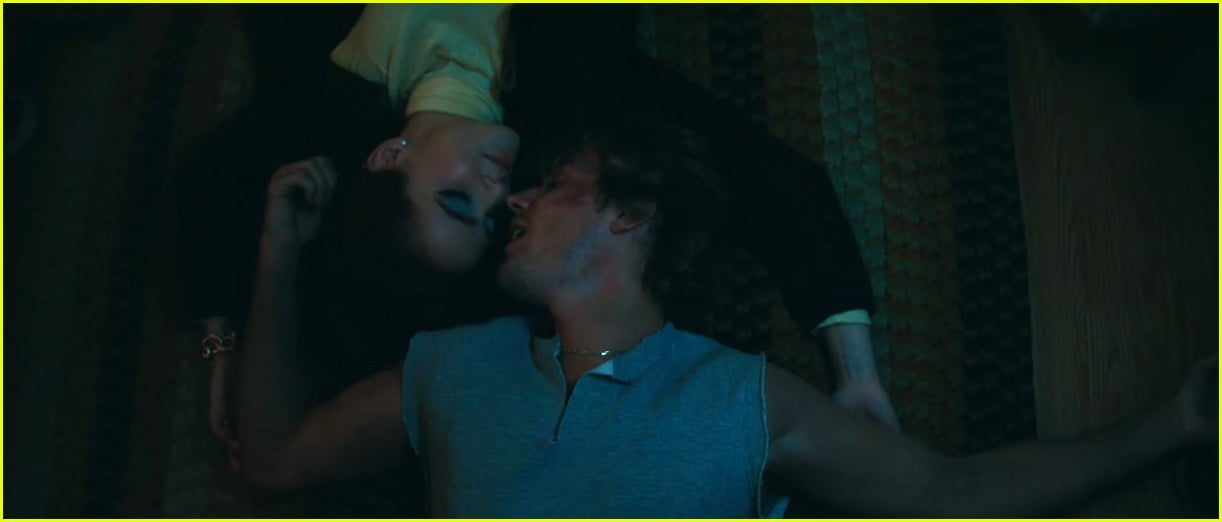 justin bieber anyone music video zoey deutch 11