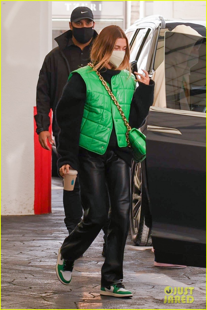 Justin & Hailey Bieber Step Out For Meeting in Matching Green Outfits:  Photo 1305231, Hailey Bieber, Justin Bieber Pictures