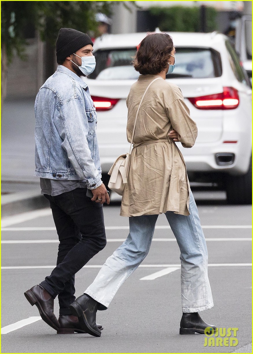 zac efron dinner date with girlfriend vanessa valladares 05