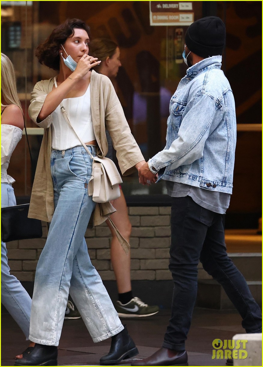 zac efron dinner date with girlfriend vanessa valladares 10
