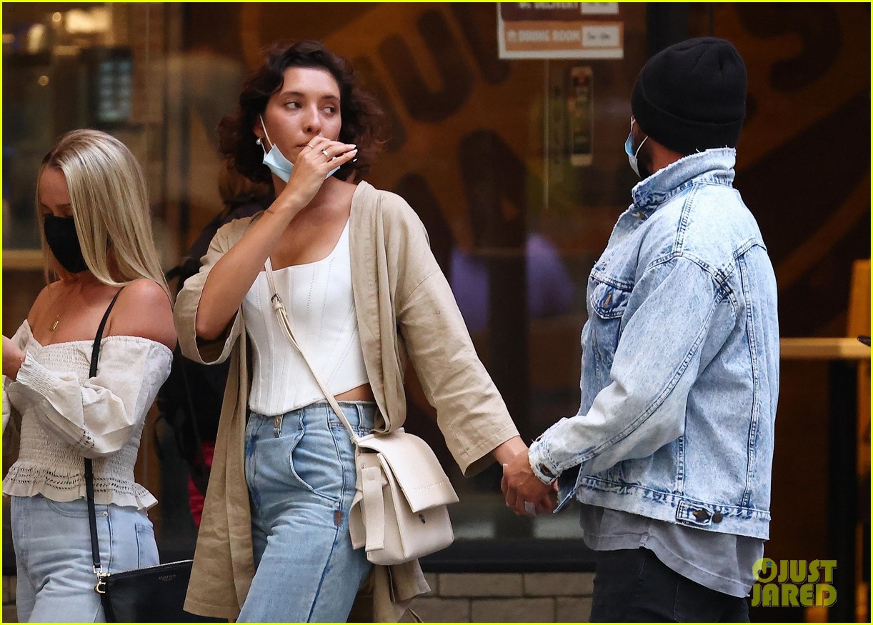 zac efron dinner date with girlfriend vanessa valladares 11