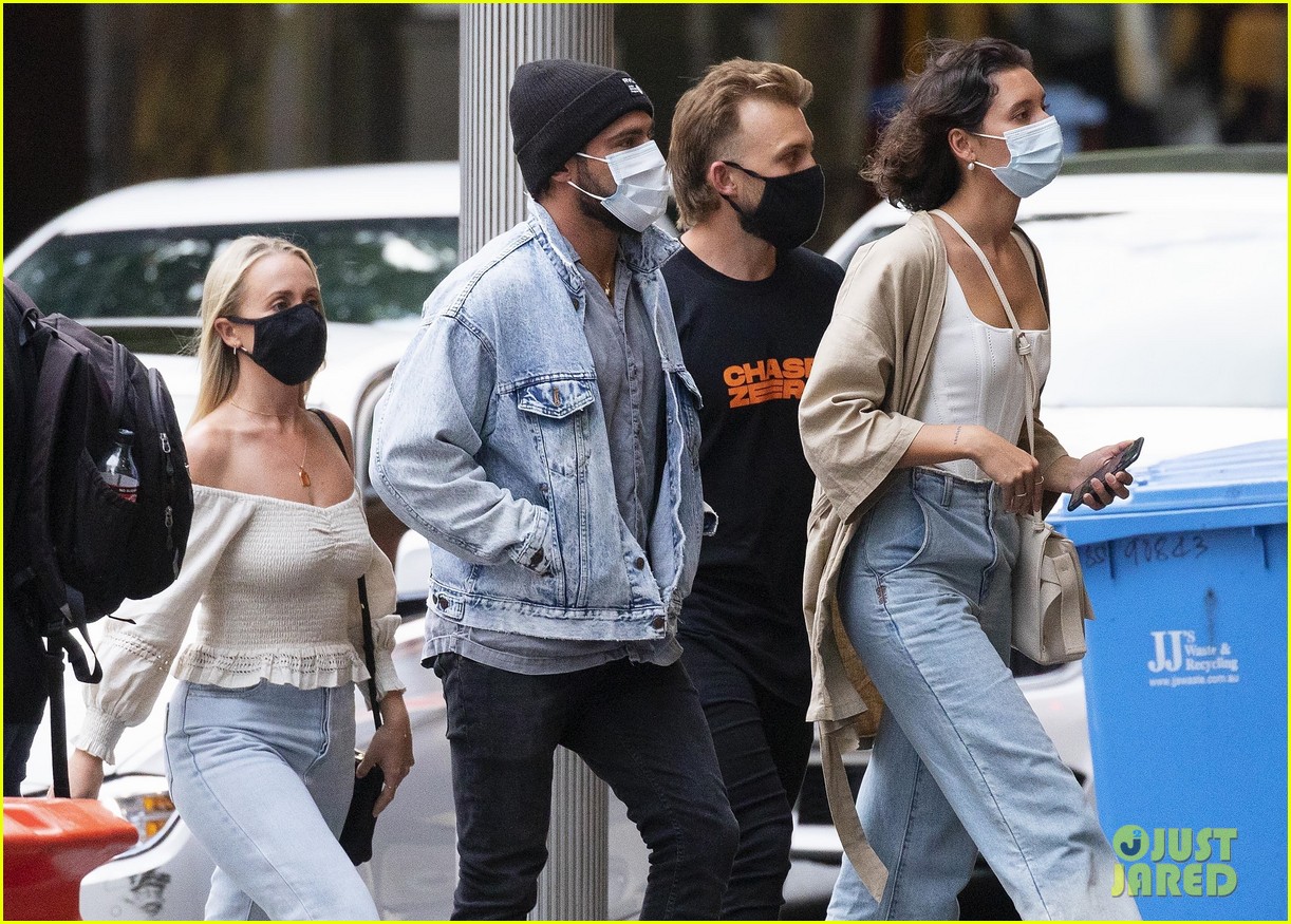 zac efron dinner date with girlfriend vanessa valladares 13