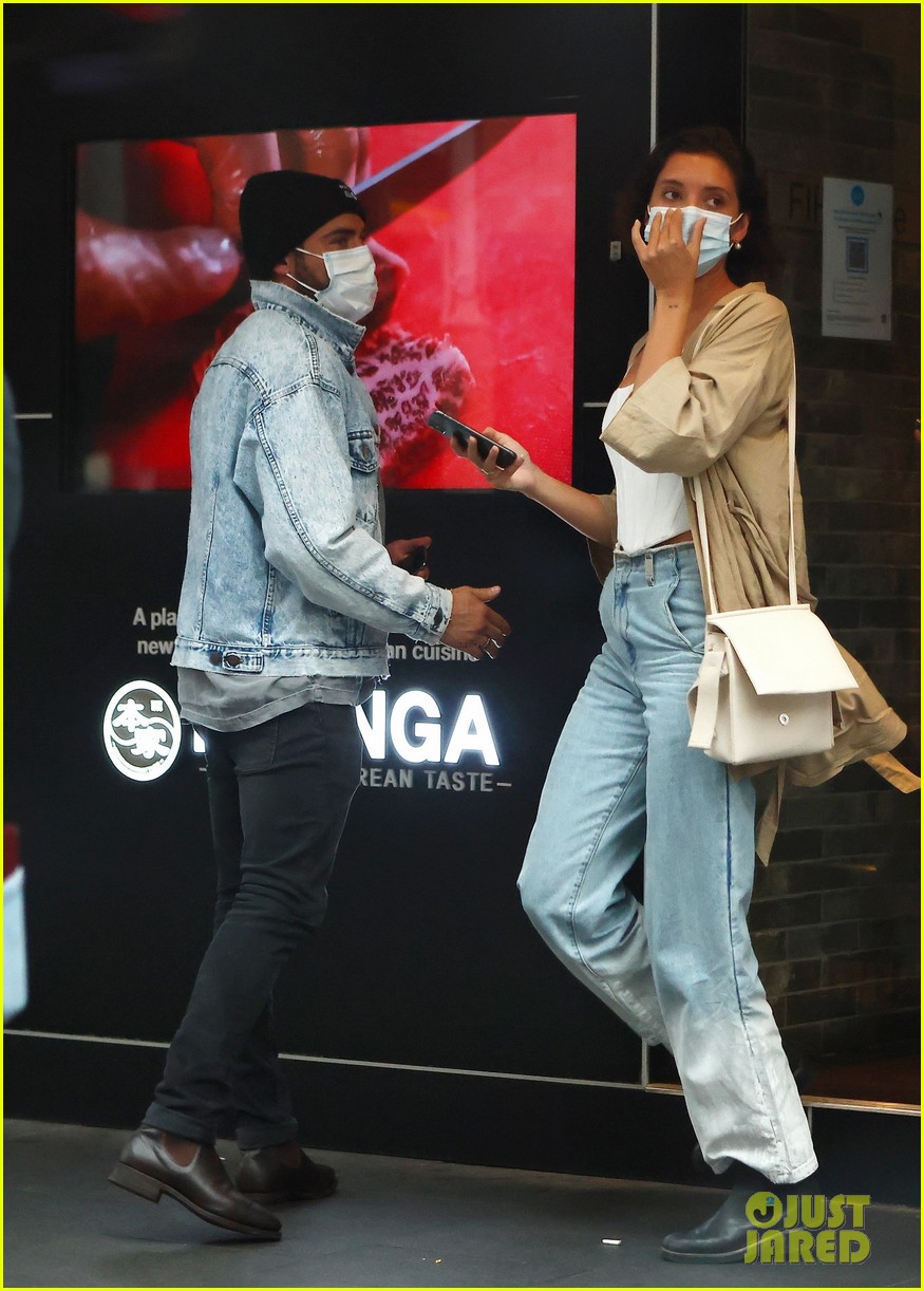 zac efron dinner date with girlfriend vanessa valladares 20