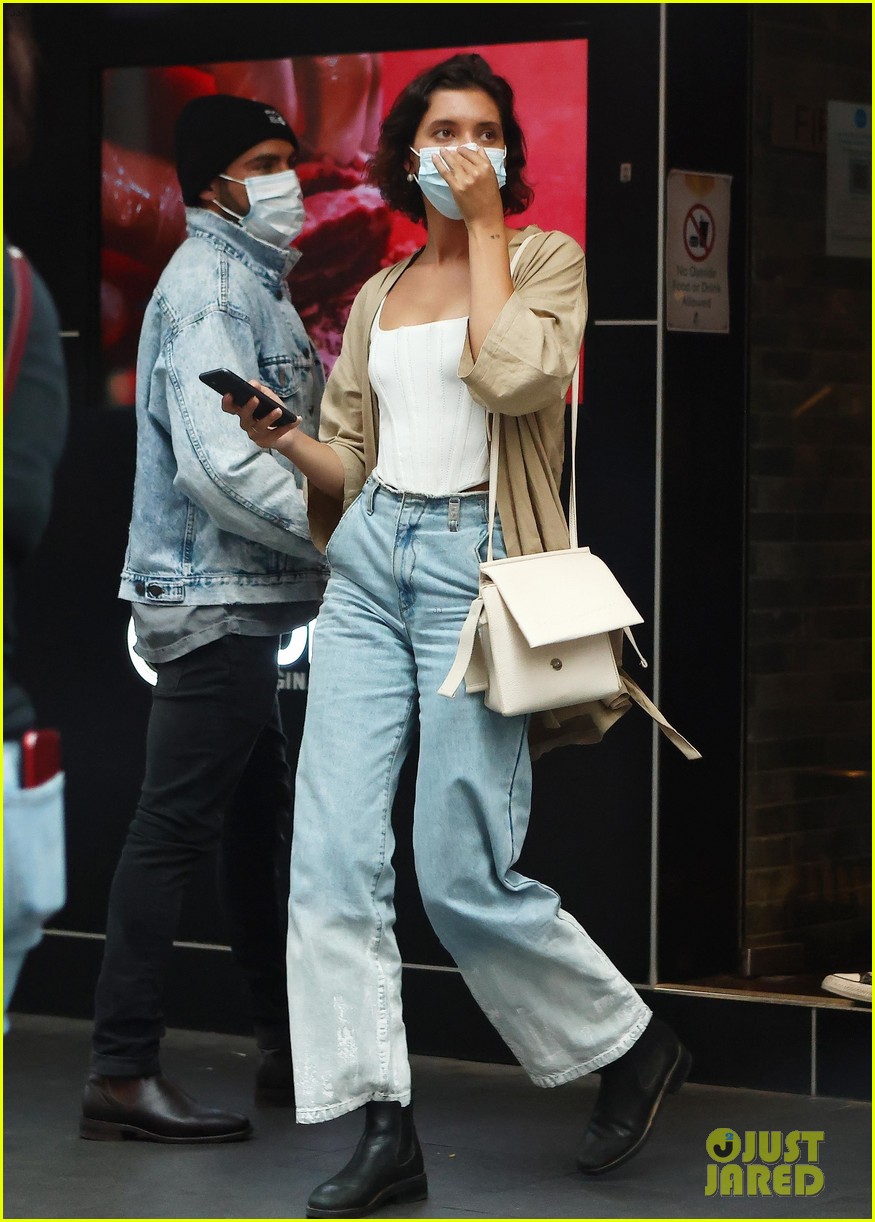 zac efron dinner date with girlfriend vanessa valladares 21