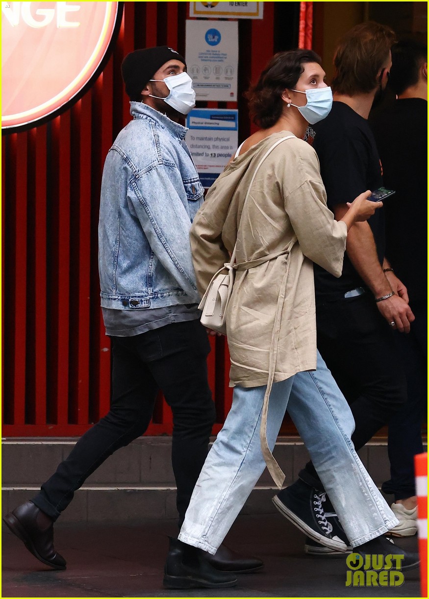 zac efron dinner date with girlfriend vanessa valladares 39
