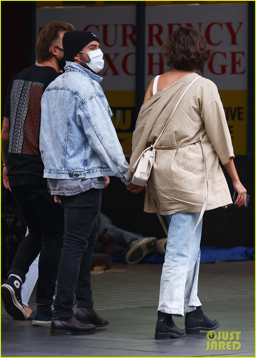 zac efron dinner date with girlfriend vanessa valladares 44