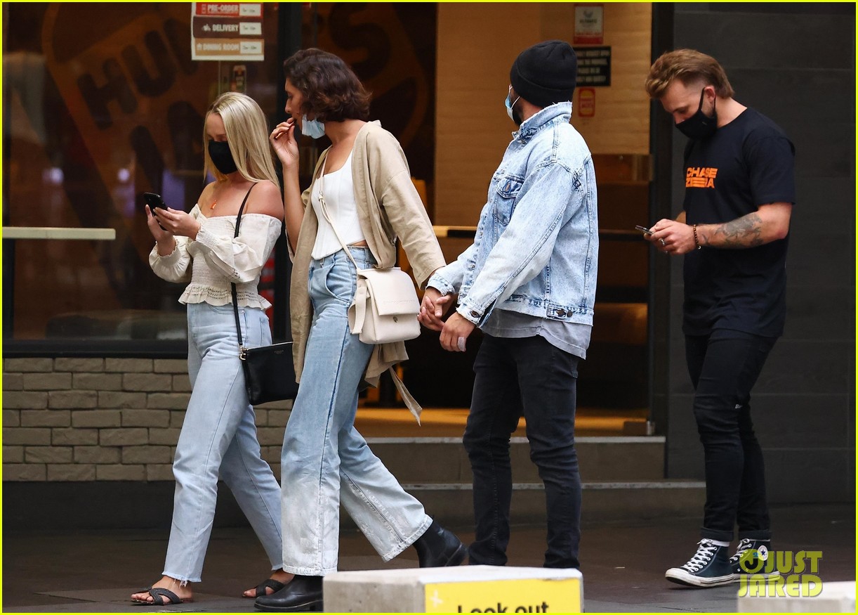 zac efron dinner date with girlfriend vanessa valladares 52