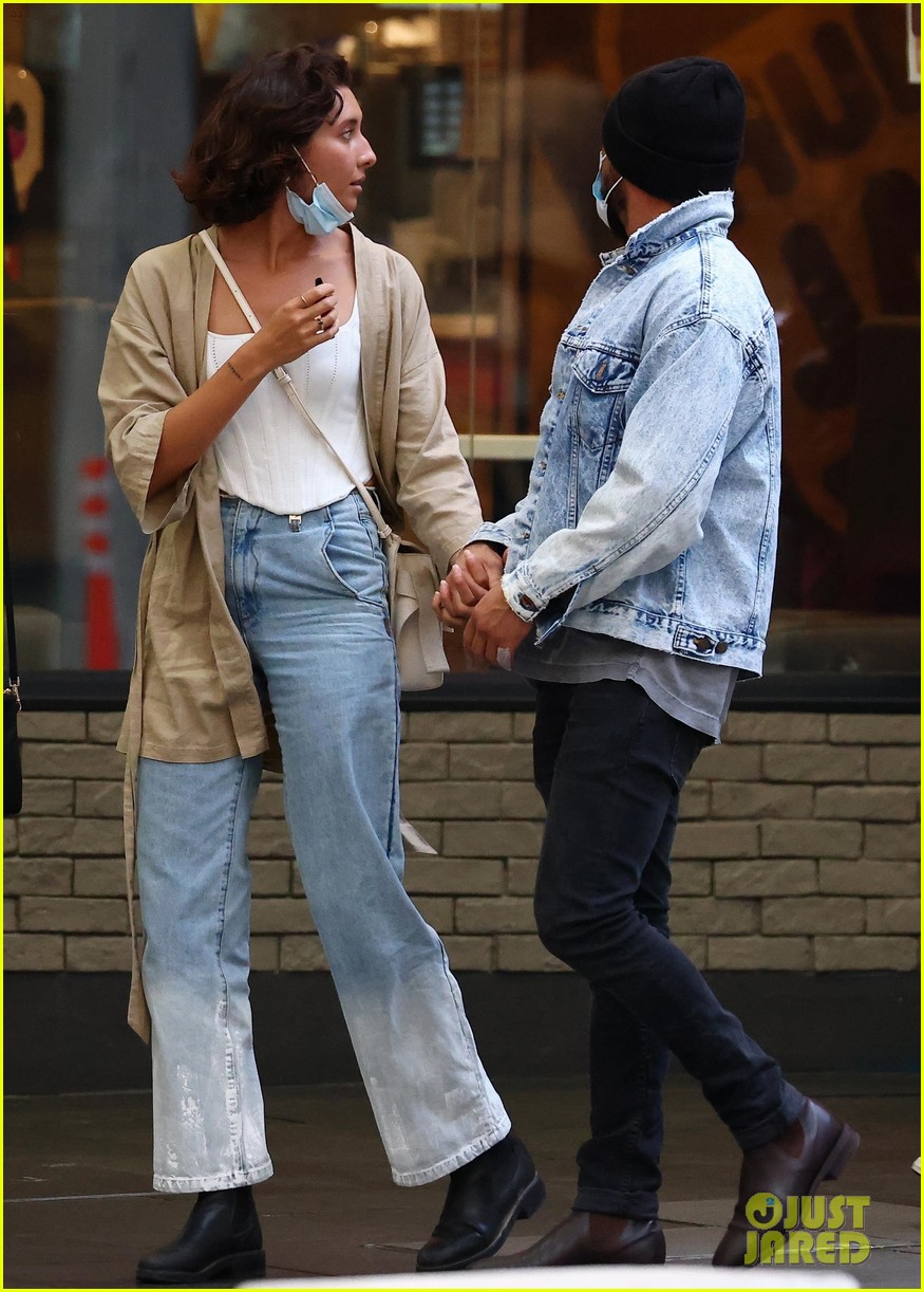 zac efron dinner date with girlfriend vanessa valladares 58