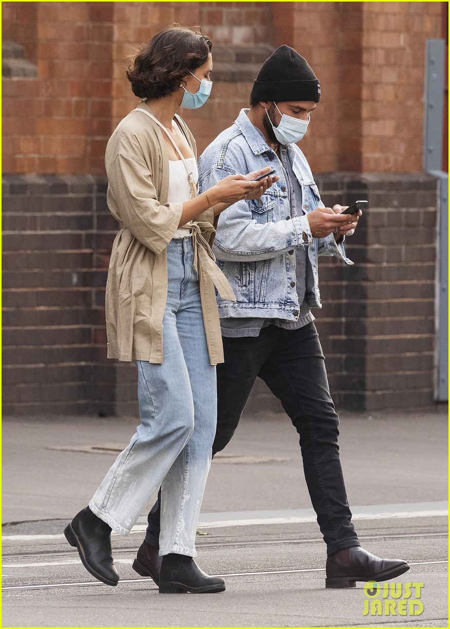 zac efron dinner date with girlfriend vanessa valladares 65