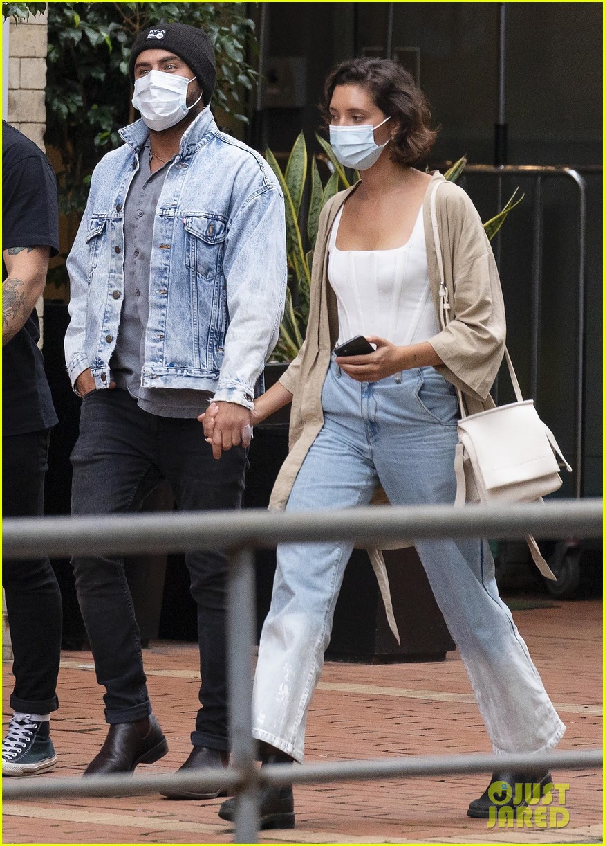 zac efron dinner date with girlfriend vanessa valladares 82