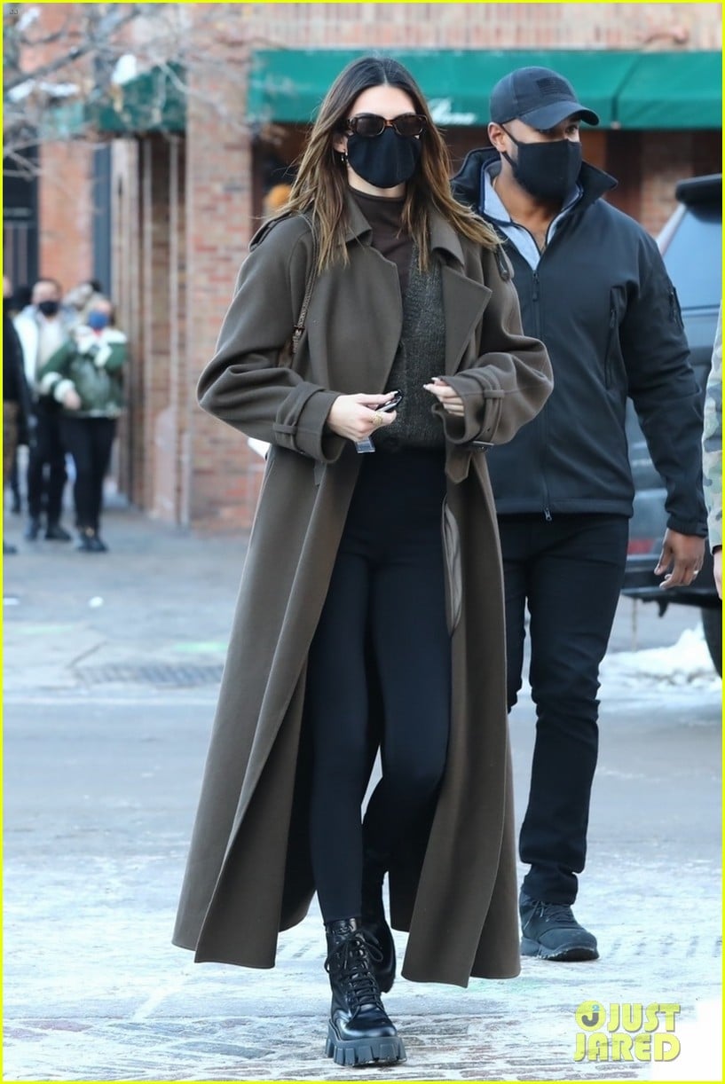 kendall kylie jenner new years day shopping 15